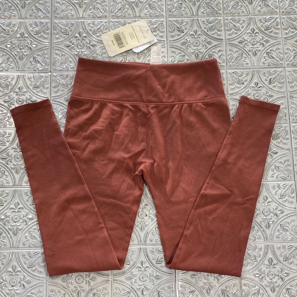 NWT Fabletics Red Leggings High Waist Cloud Rib Seamless Medium
